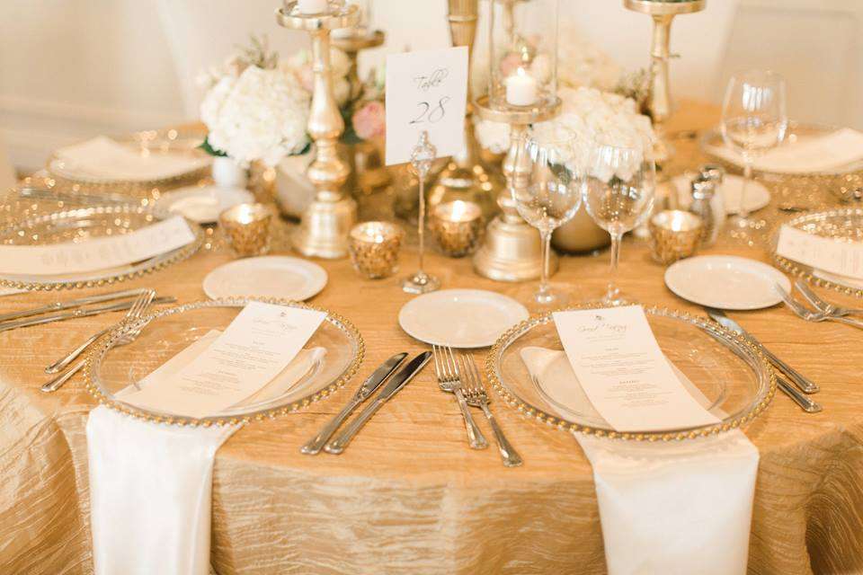Napkin Rentals Shipped Nationwide